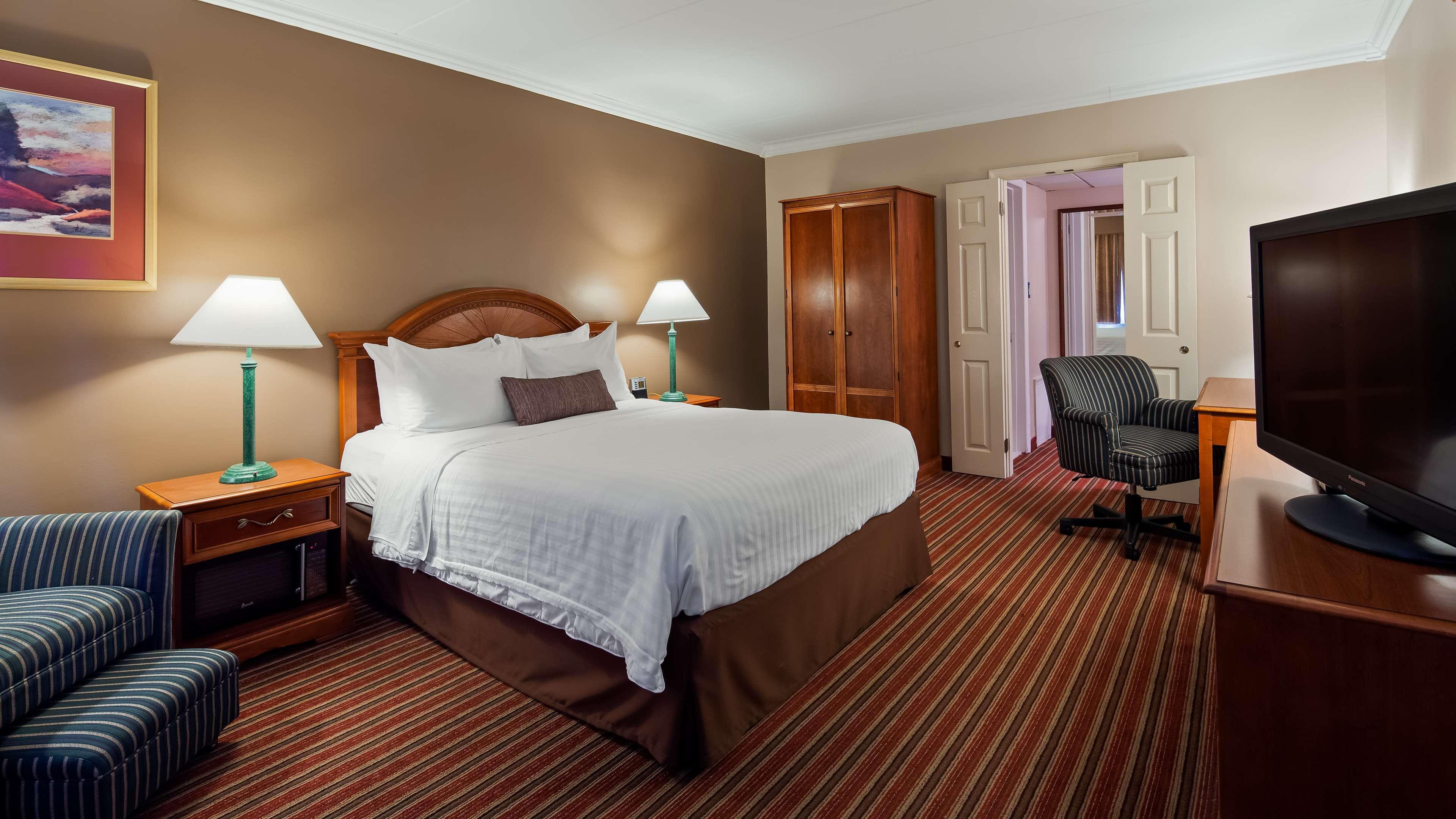 Surestay Plus Hotel By Best Western Brandywine Valley Wilmington Bagian luar foto