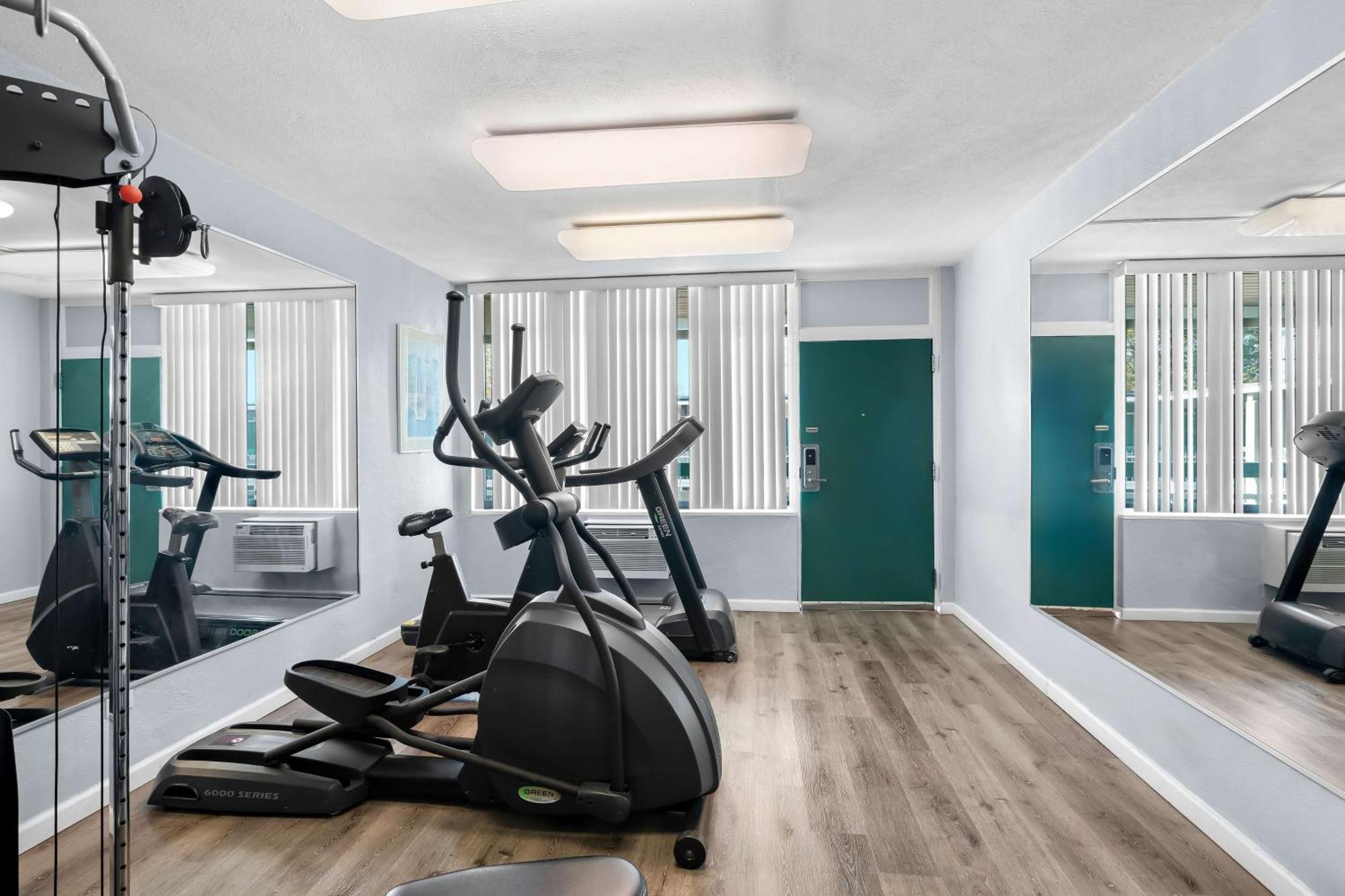 Brandywine Valley Inn Surestay Plus By Best Western Wilmington Bagian luar foto