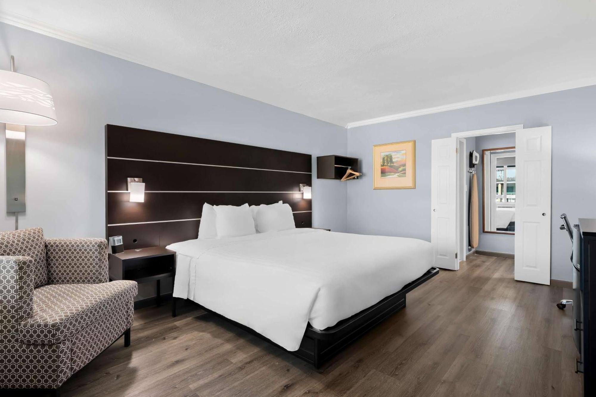 Brandywine Valley Inn Surestay Plus By Best Western Wilmington Bagian luar foto