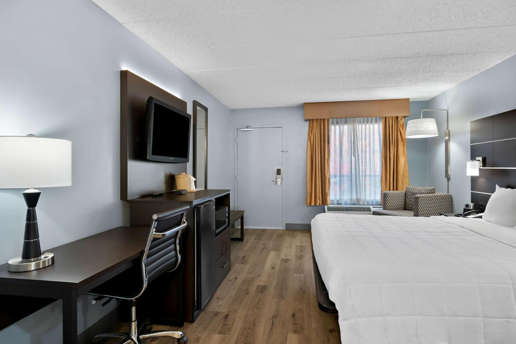 Brandywine Valley Inn Surestay Plus By Best Western Wilmington Bagian luar foto