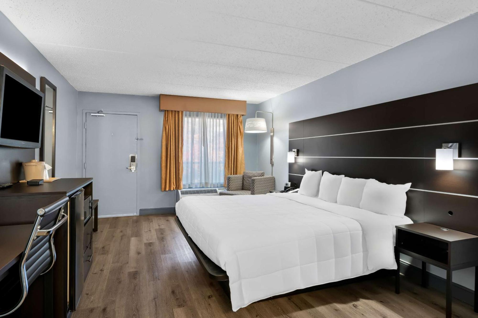 Brandywine Valley Inn Surestay Plus By Best Western Wilmington Bagian luar foto