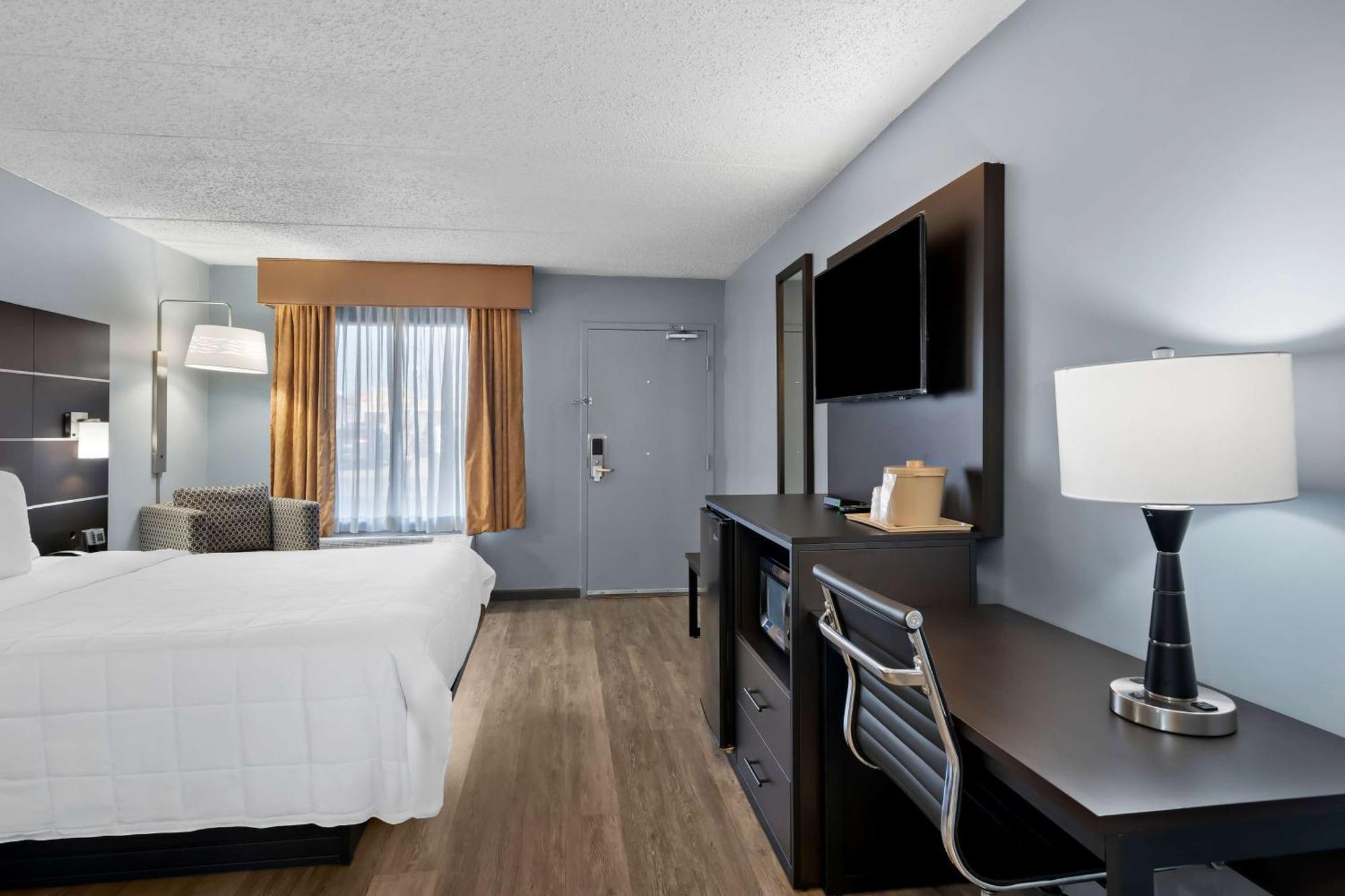 Brandywine Valley Inn Surestay Plus By Best Western Wilmington Bagian luar foto